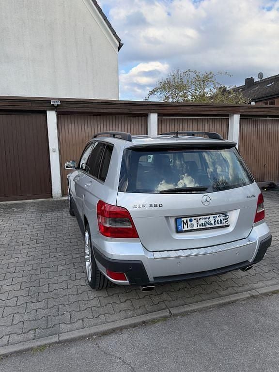 Gebraucht Mercedes GLK280 231 PS (169 kW) 2008 Silber SUV