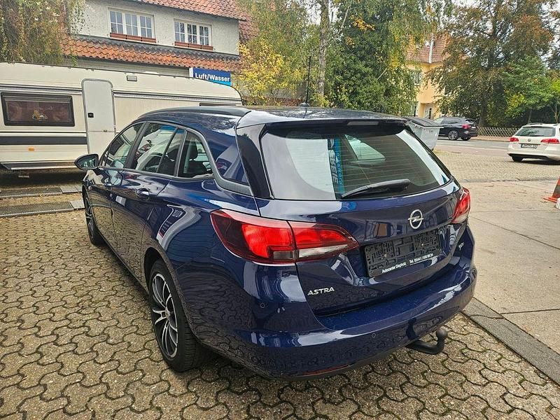 Gebraucht Opel Astra Edition 110 PS (80 kW) 2016 Blau Kombi