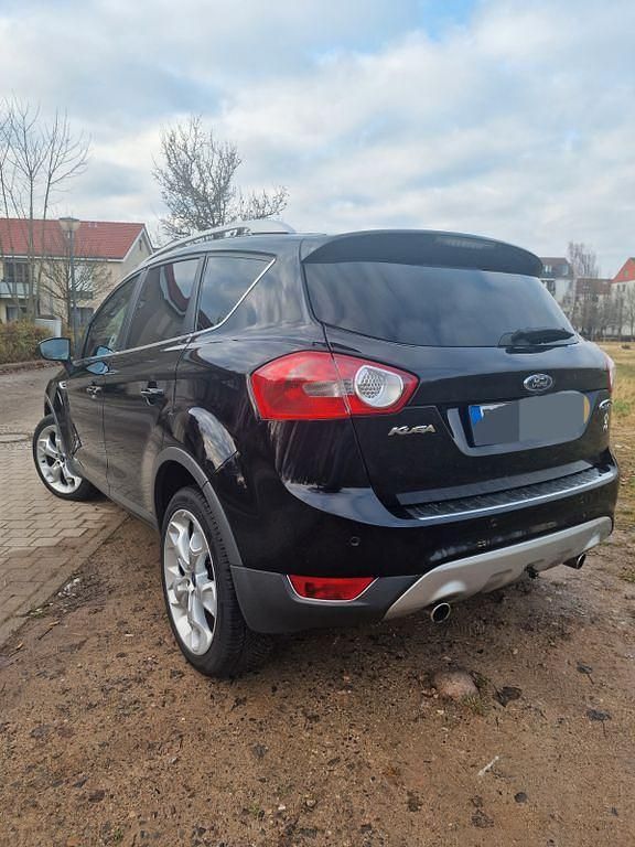 Gebraucht Ford Kuga Trend 200 PS (147 kW) 2010 Schwarz SUV