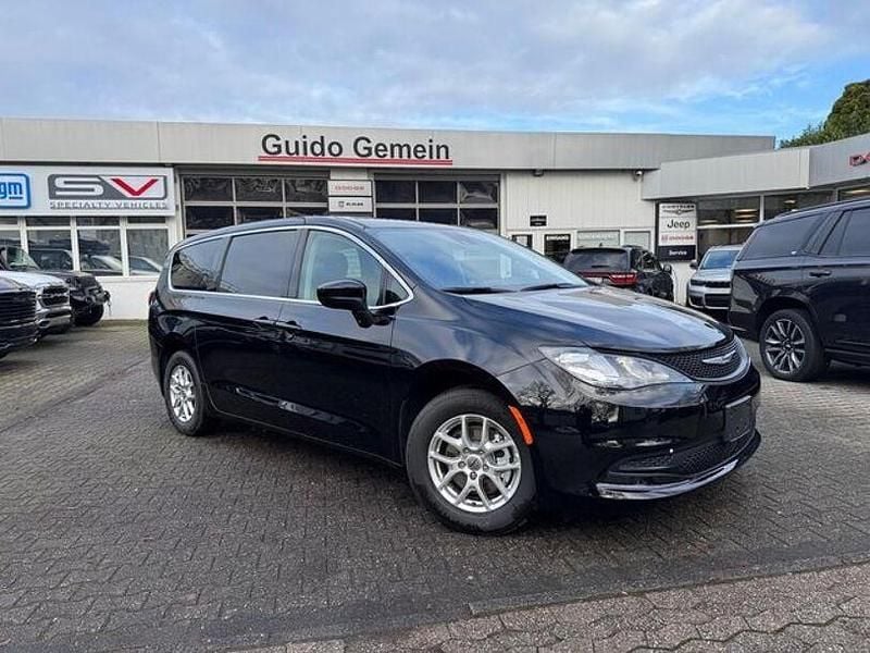 Gebraucht Chrysler Pacifica 291 PS (214 kW) 2025 Diamond black SUV