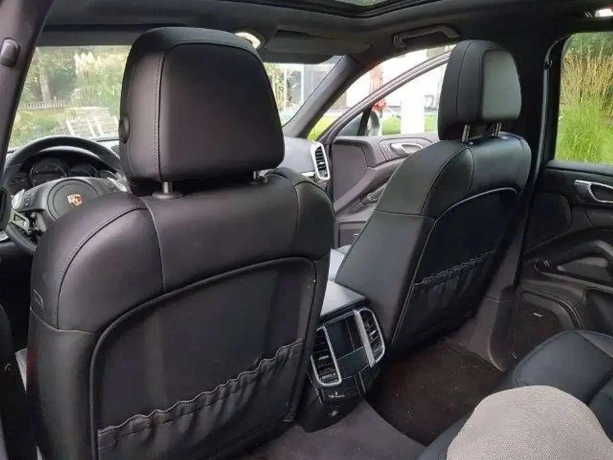 Gebraucht Porsche Cayenne Diesel 245 PS (180 kW) 2012 Grau SUV