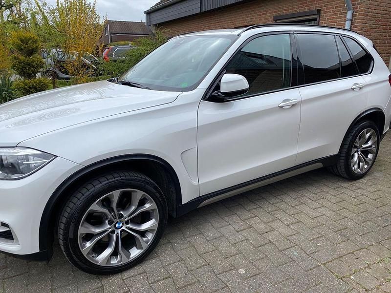 Gebraucht BMW X5 258 PS (189 kW) 2016 Schwarz SUV