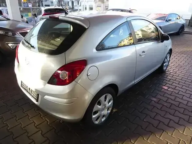 Gebraucht Opel Corsa Edition 101 PS (74 kW) 2013 Grau Kleinwagen