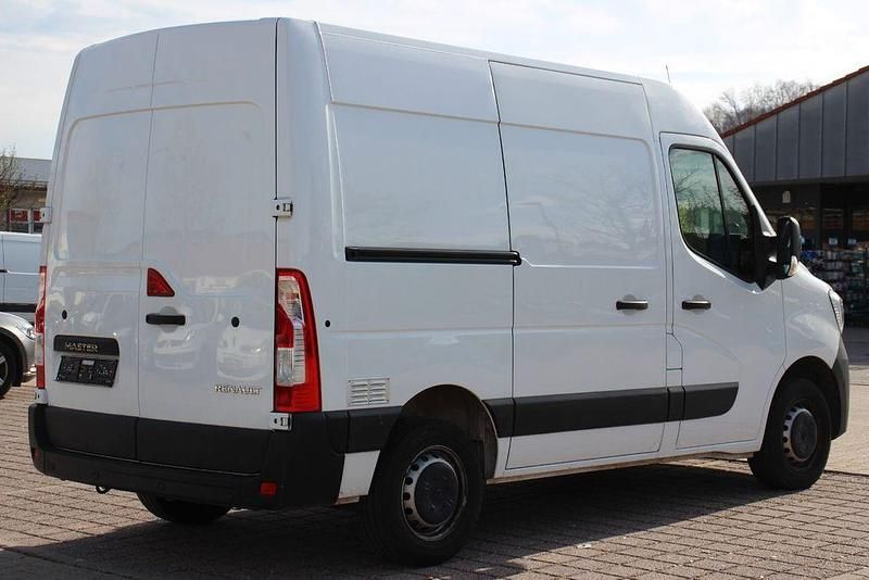 Gebraucht Renault Master 136 PS (100 kW) 2022 Weiß Van / Kleinbus