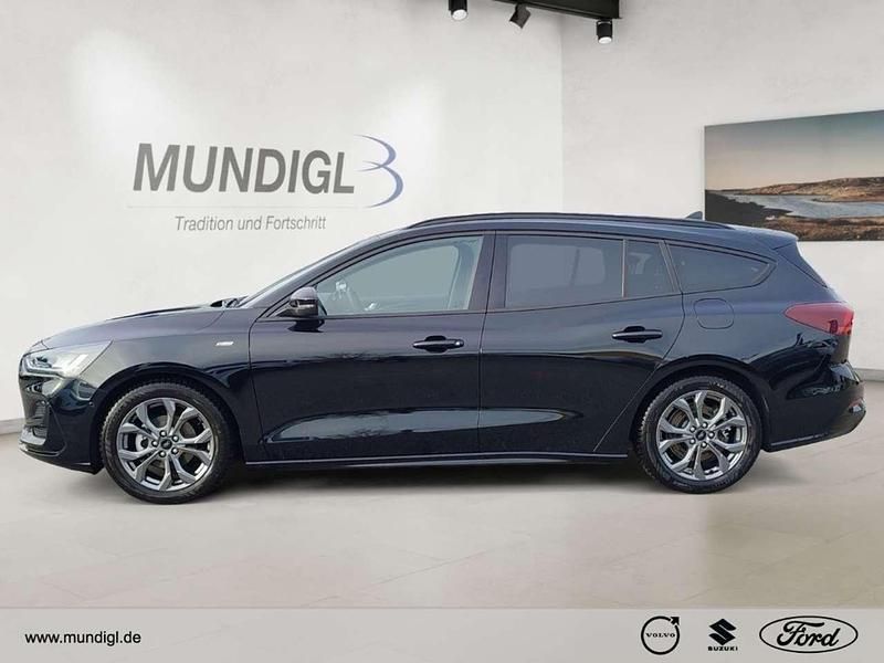 Gebraucht Ford Focus ST-Line X 116 PS (85 kW) 2024 Schwarz Kombi