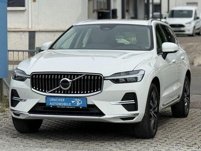 Weiß Gebraucht 2022 Volvo XC60 Inscription SUV | 29.900 € (Fairer Preis) - Bild 1/4