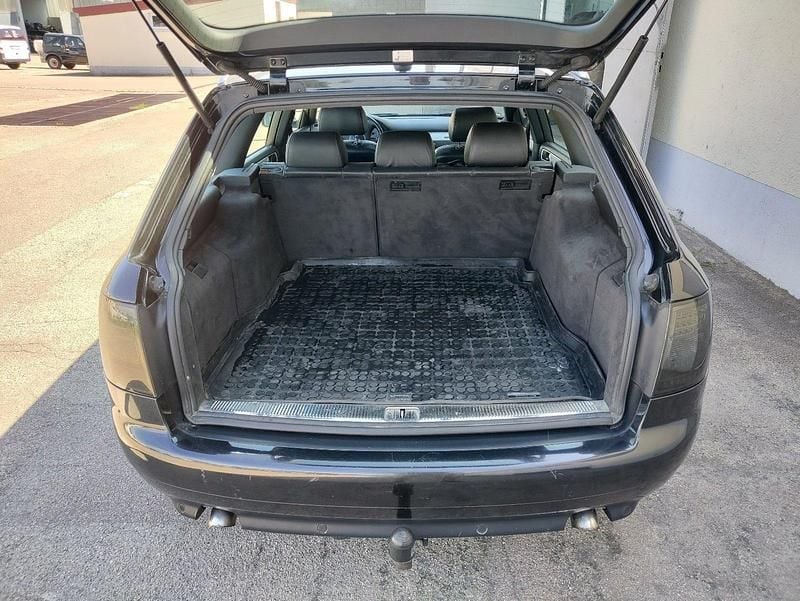 Gebraucht Audi A6 205 PS (150 kW) 2002 Schwarz Kombi