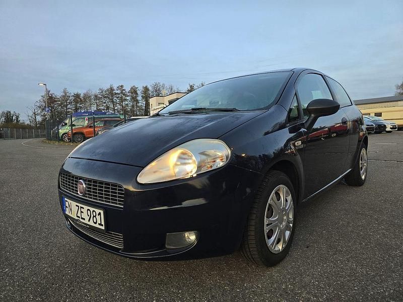 Blau Gebraucht 2009 Fiat Punto Limousine | 1.350 € (Guter Preis) - Bild 1/4