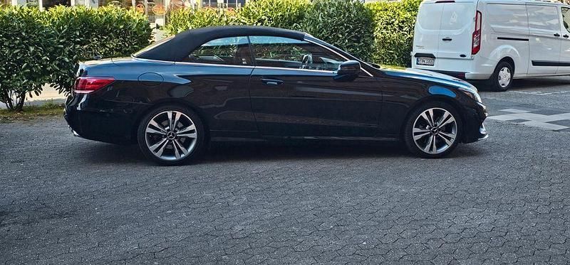 Gebraucht Mercedes E350 258 PS (189 kW) 2014 Schwarz Cabrio