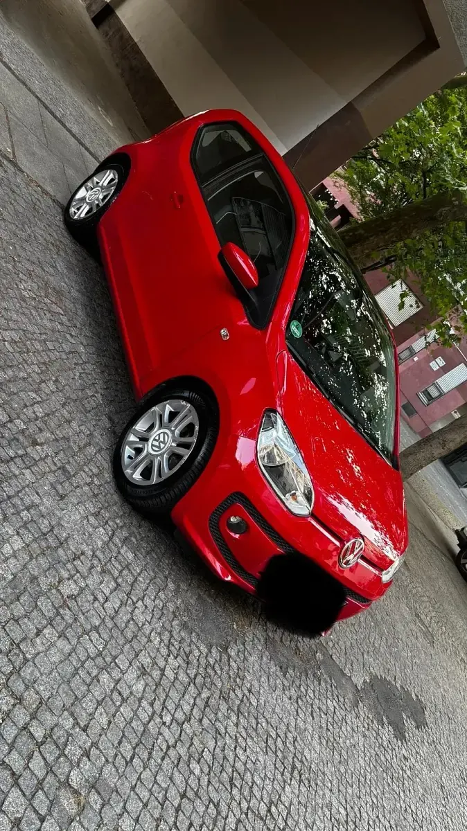 Gebraucht VW up! high up! 75 PS (55 kW) 2012 Rot Kleinwagen