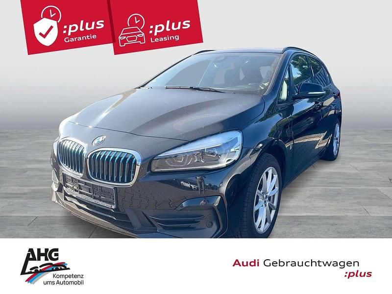 Black sapphire metallic Gebraucht 2019 BMW 225 Van / Kleinbus | 17.490 € (Superpreis) - Bild 1/4