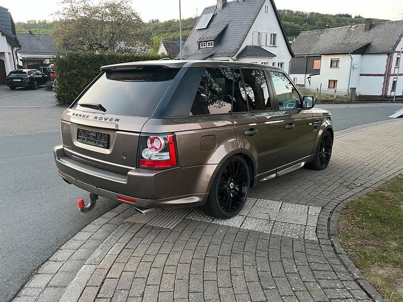 Gebraucht Land Rover Range Rover 245 PS (180 kW) 2010 Gold SUV