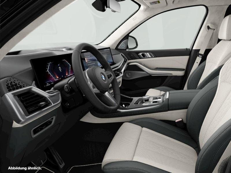 Gebraucht BMW X7 Executive 340 PS (250 kW) 2025 Black sapphire metallic SUV