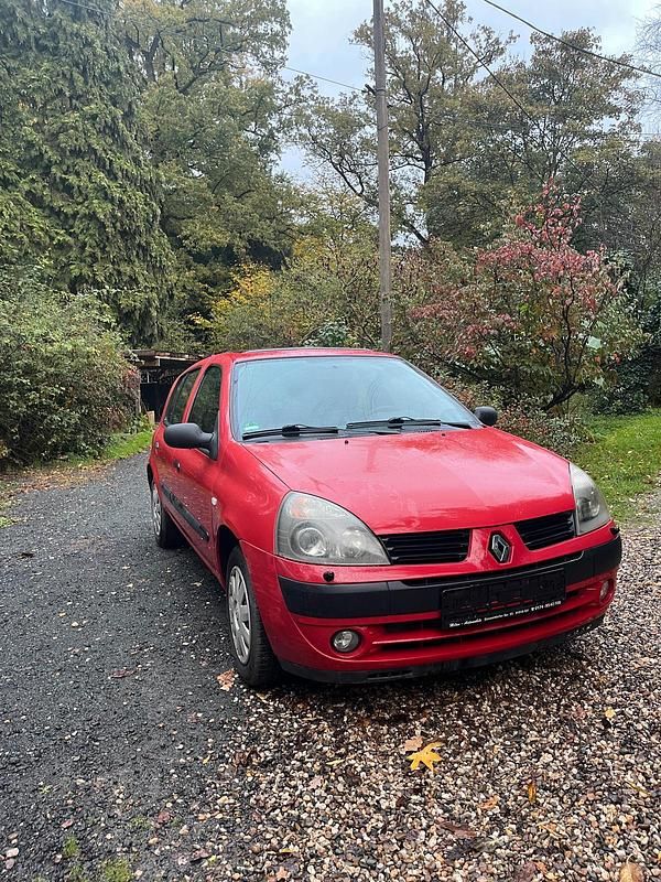 Rot Gebraucht 2004 Renault Clio II Kleinwagen | 800 € (Superpreis) - Bild 1/4
