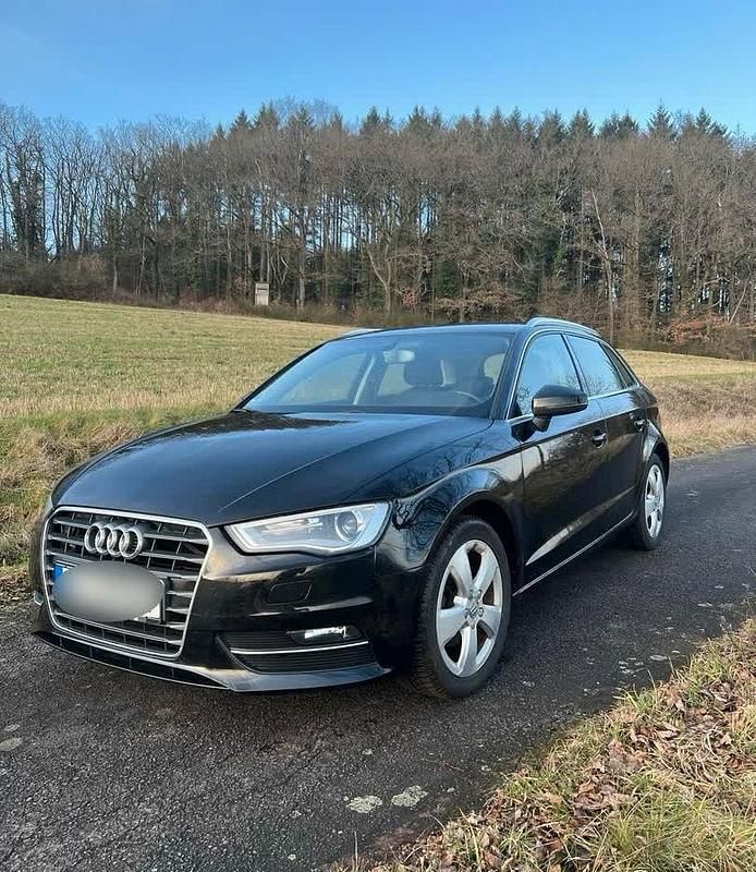 Gebraucht Audi A3 Ambiente 110 PS (80 kW) 2015 Schwarz Limousine