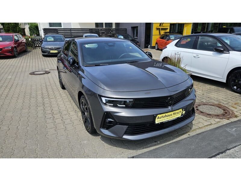 Gebraucht Opel Astra 131 PS (96 kW) 2024 Vulkan grau (metallic) Limousine