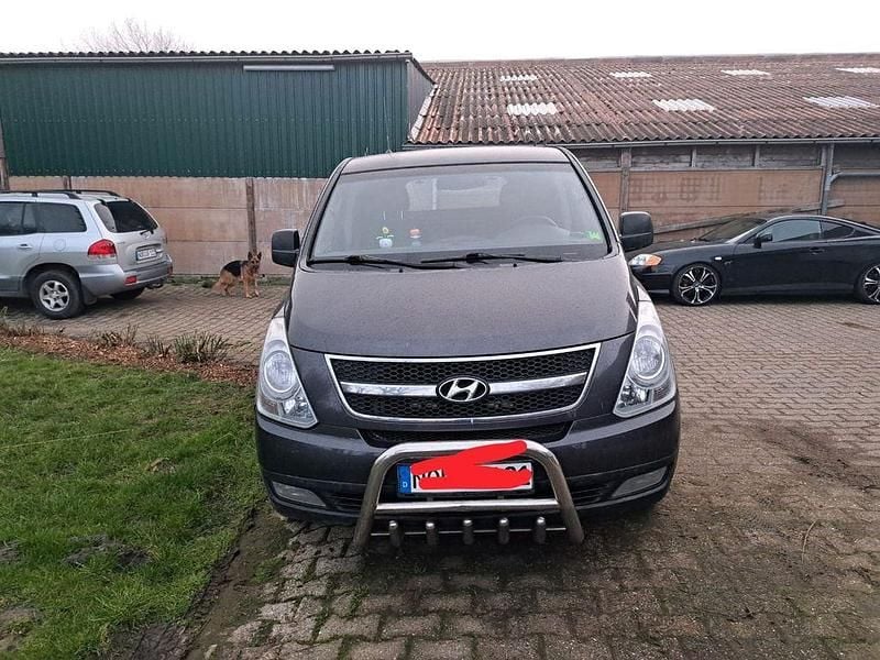 Gebraucht Hyundai H-1 170 PS (125 kW) 2008 Grau Van / Kleinbus