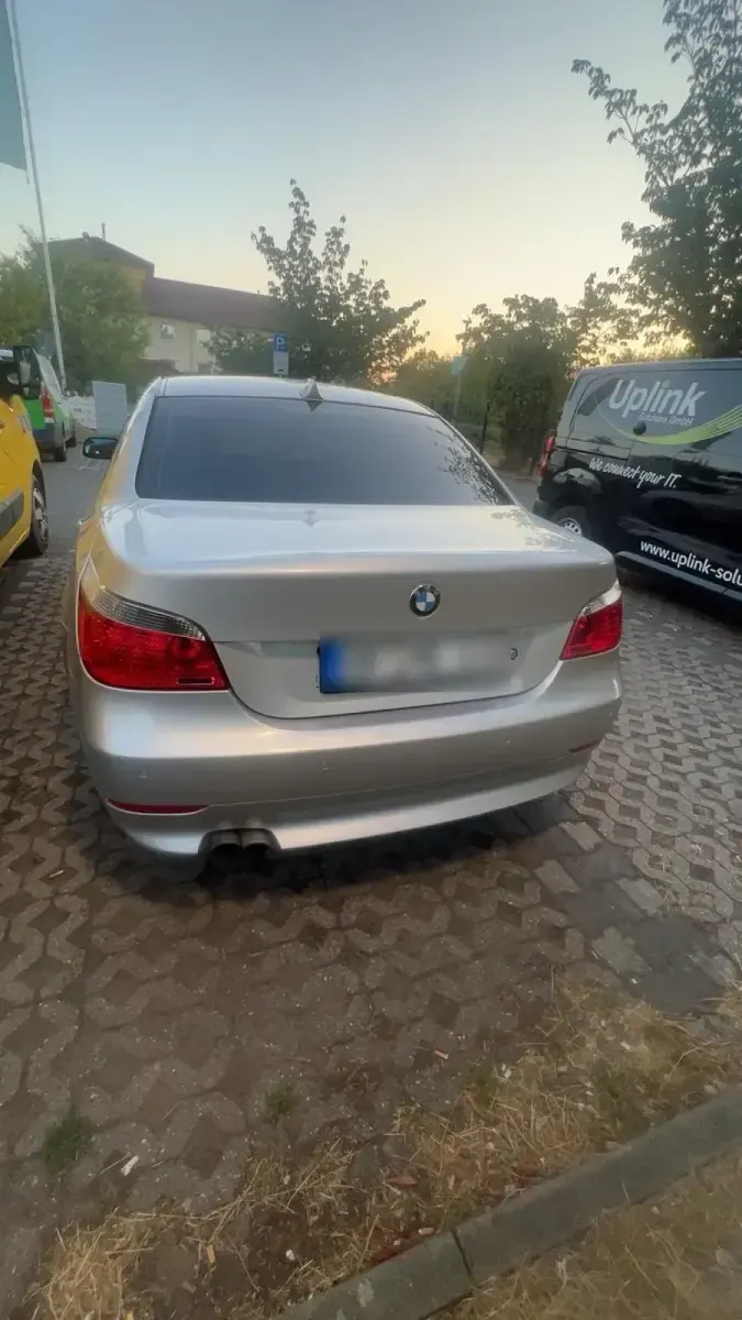 Gebraucht BMW 525 177 PS (130 kW) 2004 Grau Limousine