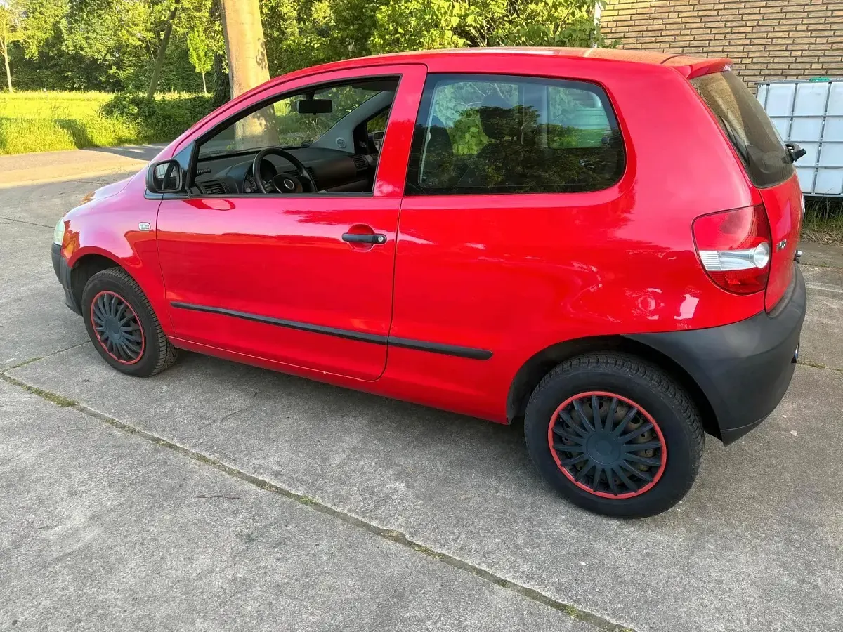 Gebraucht VW Fox 55 PS (40 kW) 2006 Rot Kleinwagen