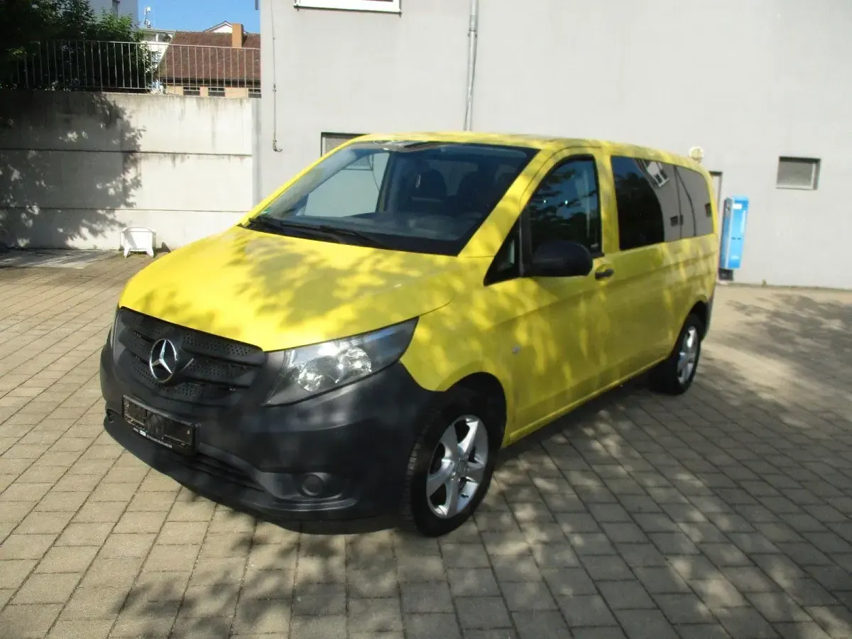 Gebraucht Mercedes Vito 163 PS (119 kW) 2016 Gelb Van