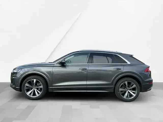 Gebraucht Audi Q8 Performance 286 PS (210 kW) 2022 Samuraigrau metallic SUV