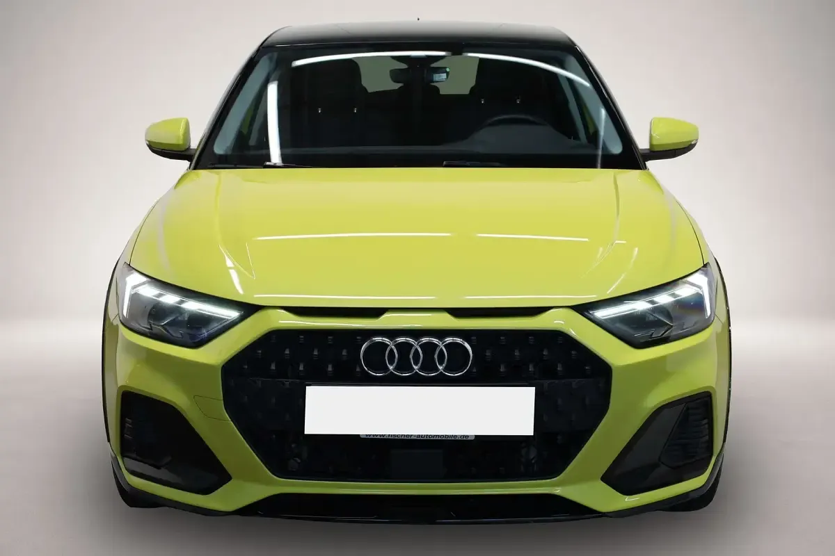 Gebraucht Audi A1 110 PS (80 kW) 2022 Pythongelb met SUV