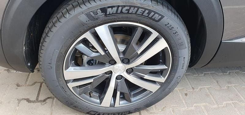 Gebraucht Peugeot 5008 Allure 131 PS (96 kW) 2021 Grau SUV