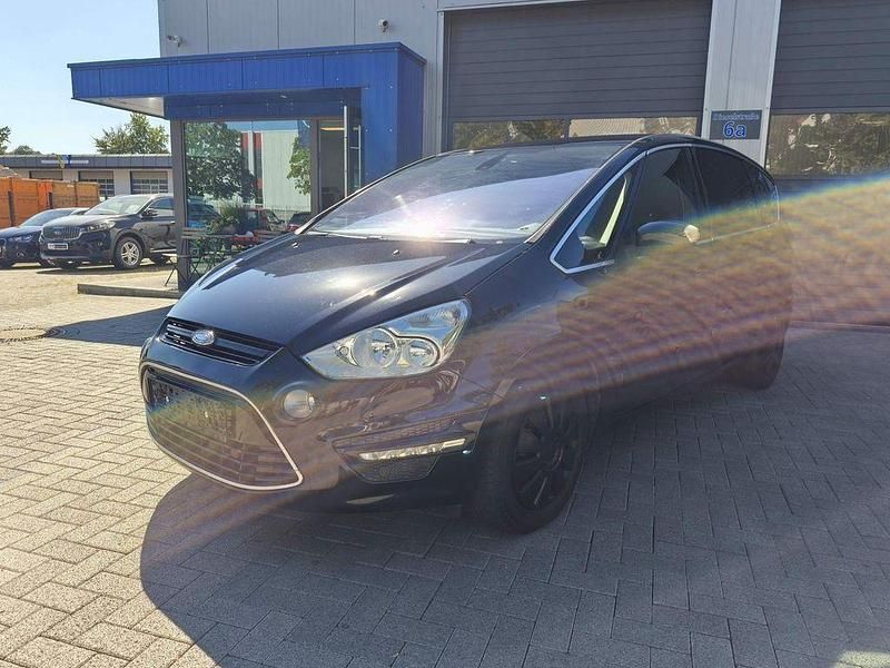 Schwarz Gebraucht 2011 Ford S-MAX S Van / Kleinbus | 3.980 € (Superpreis) - Bild 1/4