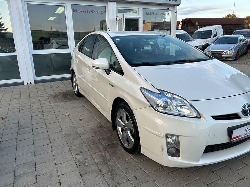 Gebraucht Toyota Prius Life 99 PS (72 kW) 2009 Weiß Kleinwagen
