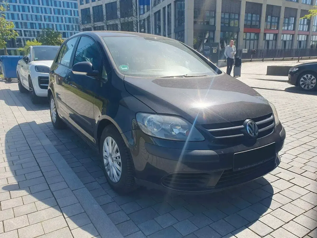 Gebraucht VW Golf Plus Cross Trendline 102 PS (75 kW) 2005 Schwarz Van / Kleinbus