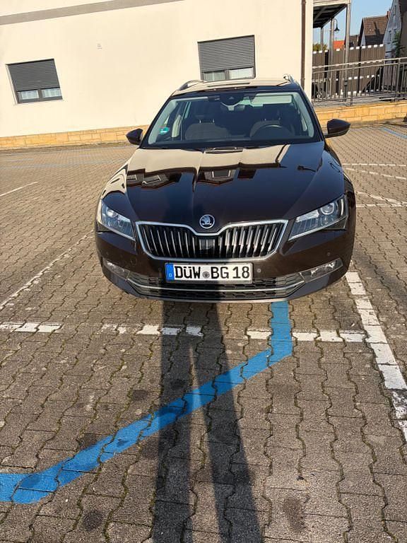 Gebraucht Skoda Superb Style 120 PS (88 kW) 2018 Braun Kombi