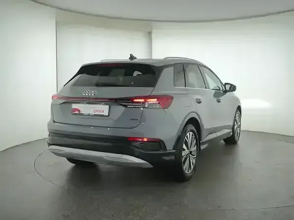 Gebraucht Audi e-tron Advanced 219 kW (299 PS) 2023 Kieselgrau SUV
