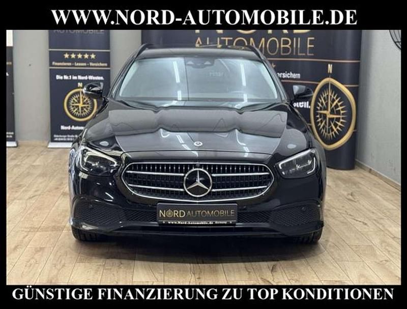 Gebraucht Mercedes E300 Avantgarde 306 PS (225 kW) 2022 Schwarz Limousine
