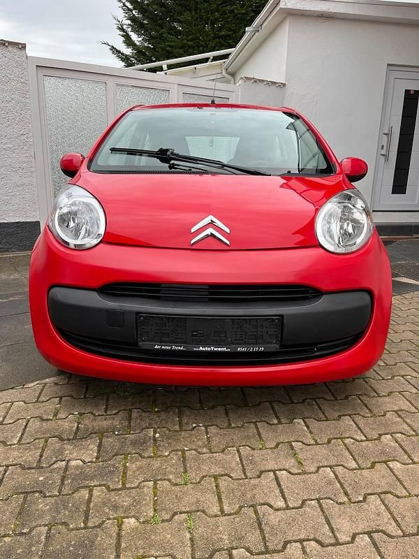 Rot Gebraucht 2006 Citroën C1 Kleinwagen | 1.250 € (Fairer Preis) - Bild 1/3
