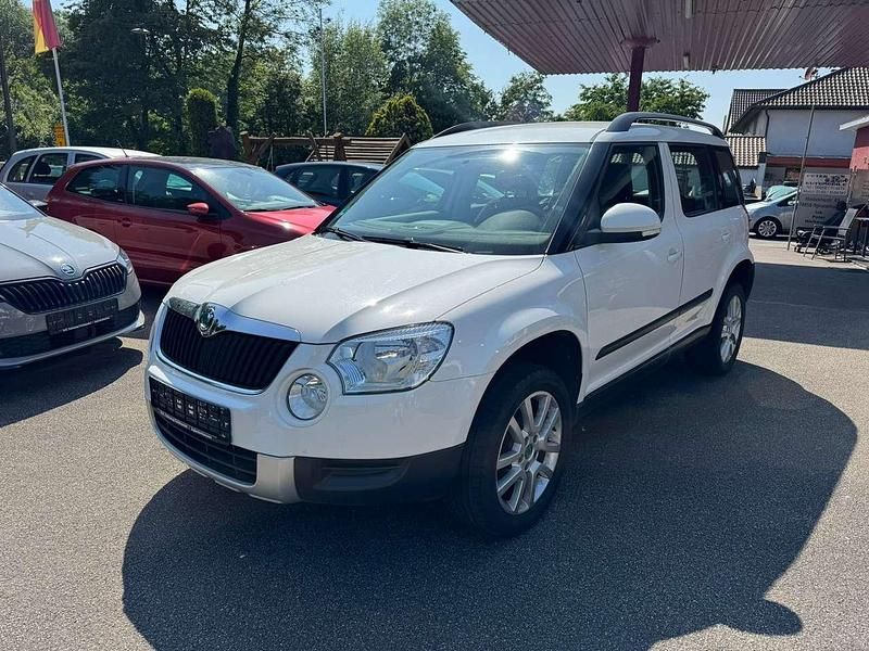 Bila candy/candyweiss Gebraucht 2012 Skoda Yeti Experience SUV | 8.290 € (Fairer Preis) - Bild 1/4