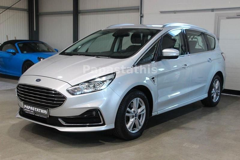 Gebraucht Ford S-MAX Titanium 150 PS (110 kW) 2022 Silber Van / Kleinbus