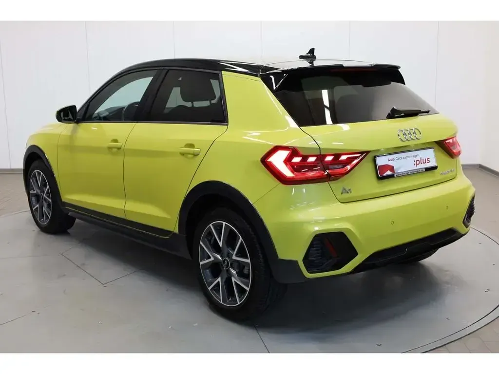Gebraucht Audi A1 Ambiente 110 PS (80 kW) 2022 Gelb SUV