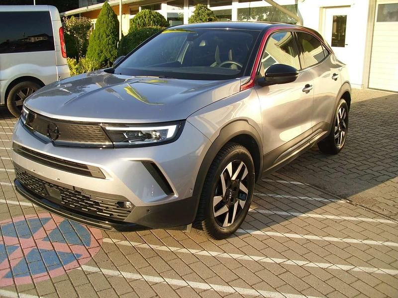 Kontrast grau/quarz silber Gebraucht 2022 Opel Mokka GS Line SUV | 18.990 € (Fairer Preis) - Bild 1/4