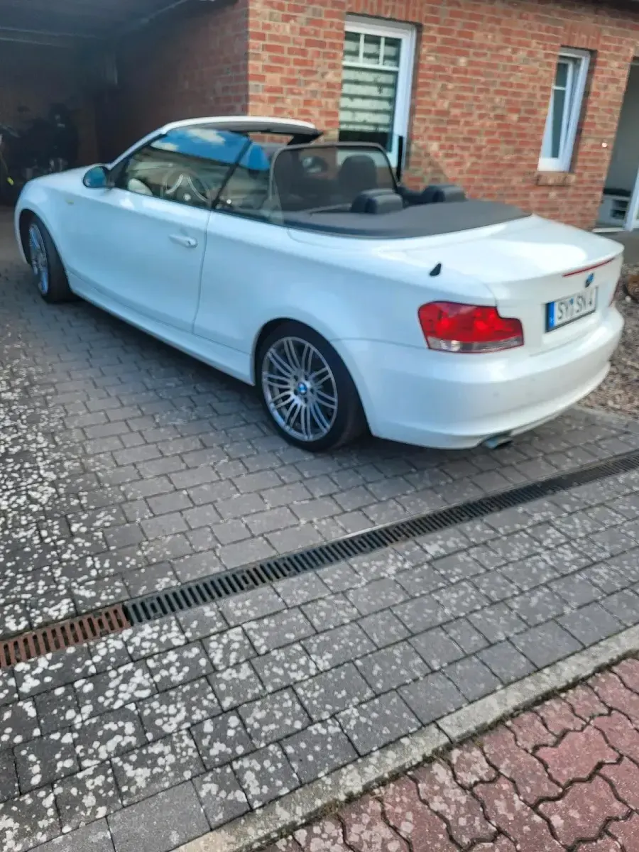Gebraucht BMW 120 Cabriolet Performance 177 PS (130 kW) 2009 Weiß Cabrio