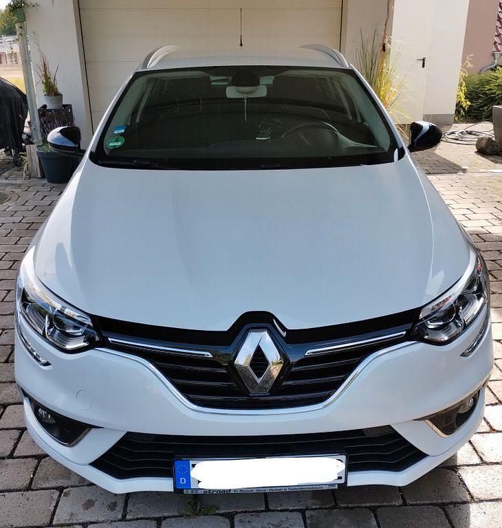 Weiß Gebraucht 2019 Renault Mégane IV LIMITED Limousine | 11.900 € (Guter Preis) - Bild 1/4