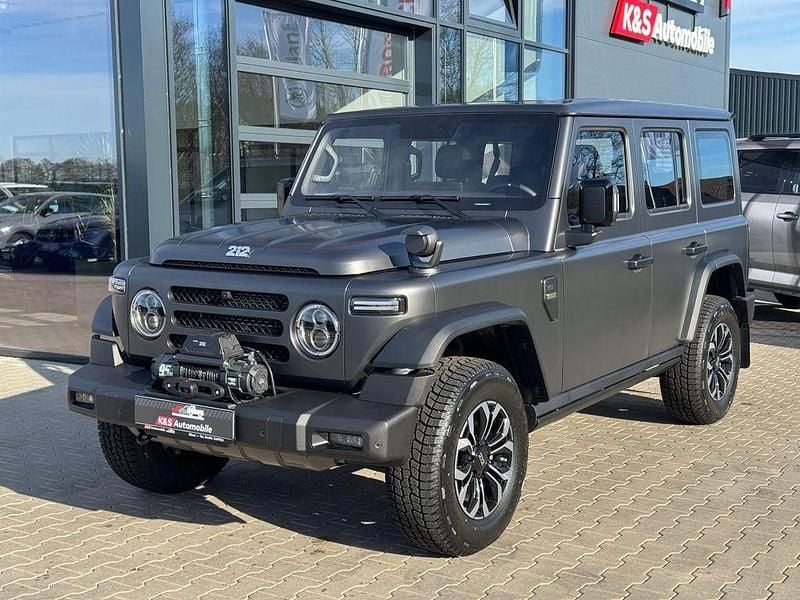 Neu BAW 212 166 PS (122 kW) 2026 Grau SUV