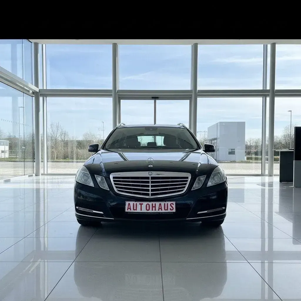 Gebraucht Mercedes E220 Elegance 170 PS (125 kW) 2011 Schwarz Kombi