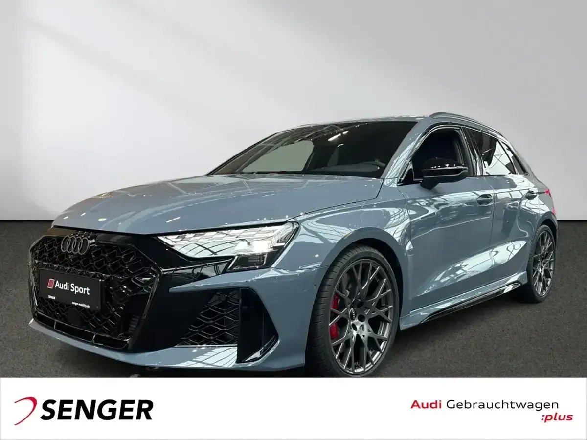 Gebraucht Audi RS3 Sportback Ambiente 400 PS (294 kW) 2025 Kleinwagen