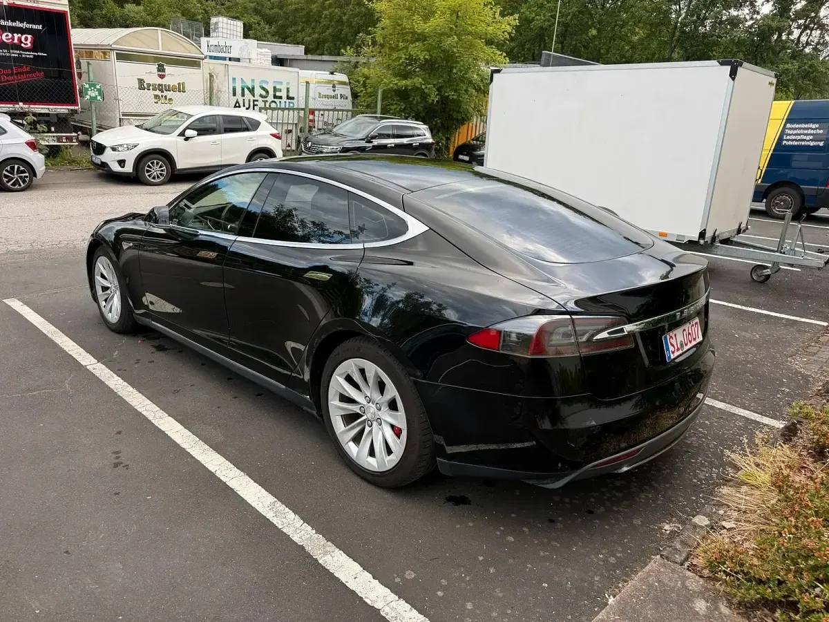 Gebraucht Tesla Model S 404 kW (550 PS) 2014 Schwarz Kleinwagen