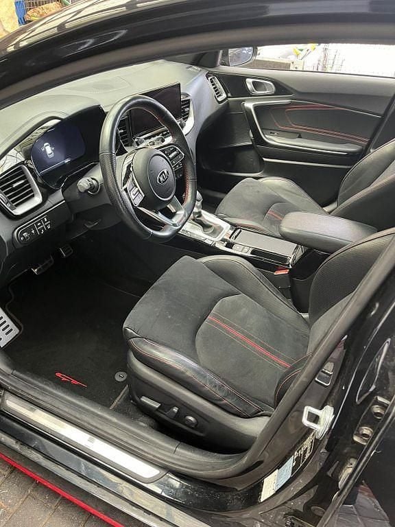 Gebraucht Kia ProCeed GT GT 204 PS (150 kW) 2021 Schwarz Kleinwagen