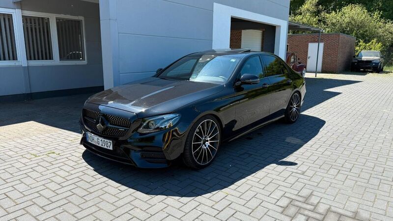 Schwarz Gebraucht 2019 Mercedes E53 AMG AMG Limousine | 41.900 € (Superpreis) - Bild 1/4