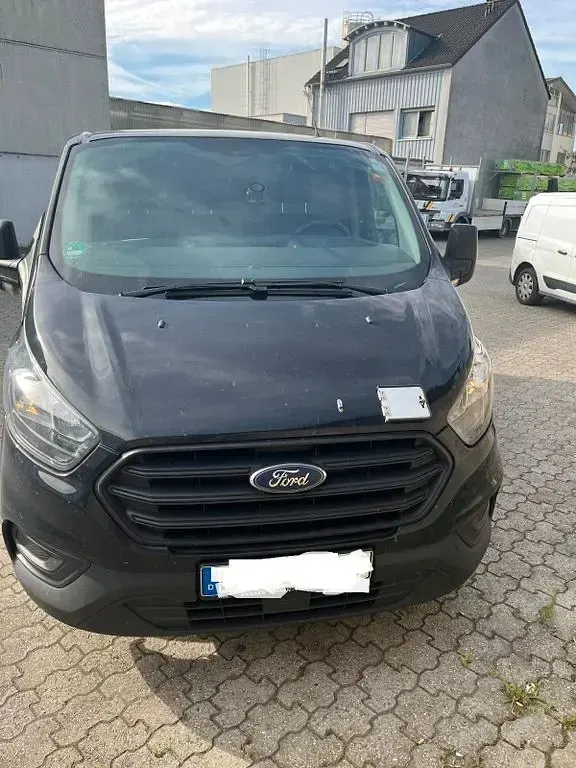 Second-hand Ford Transit Custom 107 CP (78 kW) 2020 Negru Monovolum