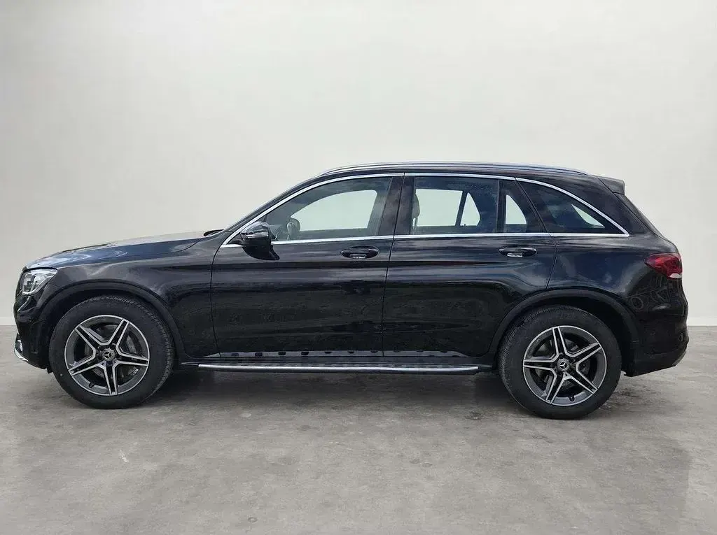 Gebraucht Mercedes GLC300 AMG line 259 PS (190 kW) 2020 Schwarz SUV