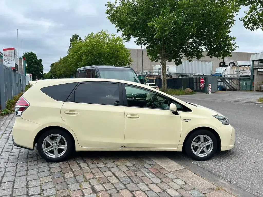 Gebraucht Toyota Prius+ Executive 99 PS (72 kW) 2020 Weiß Van / Kleinbus