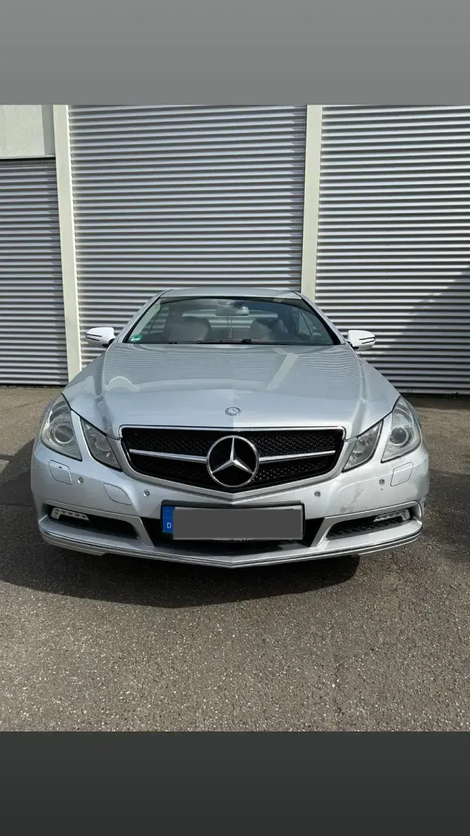Gebraucht Mercedes E350 292 PS (214 kW) 2010 Silber Coupé